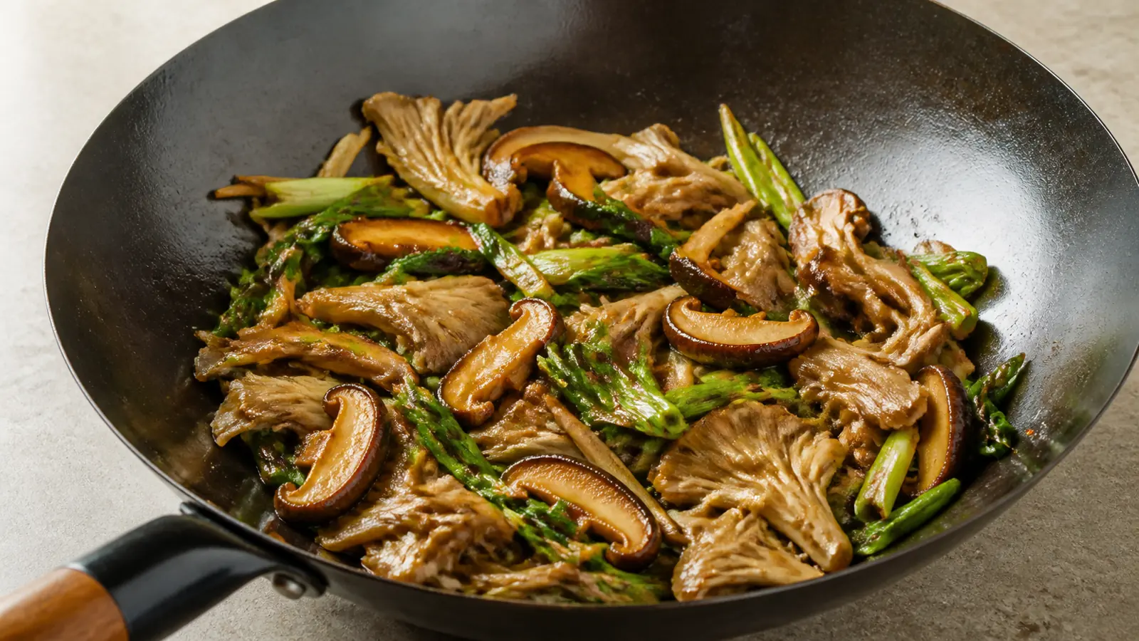 5 Best Mushrooms for Stir-Fry, Ranked by Texture